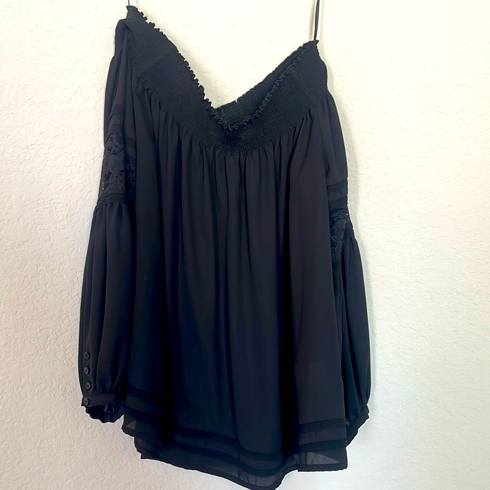 Black off-the-shoulder top size small